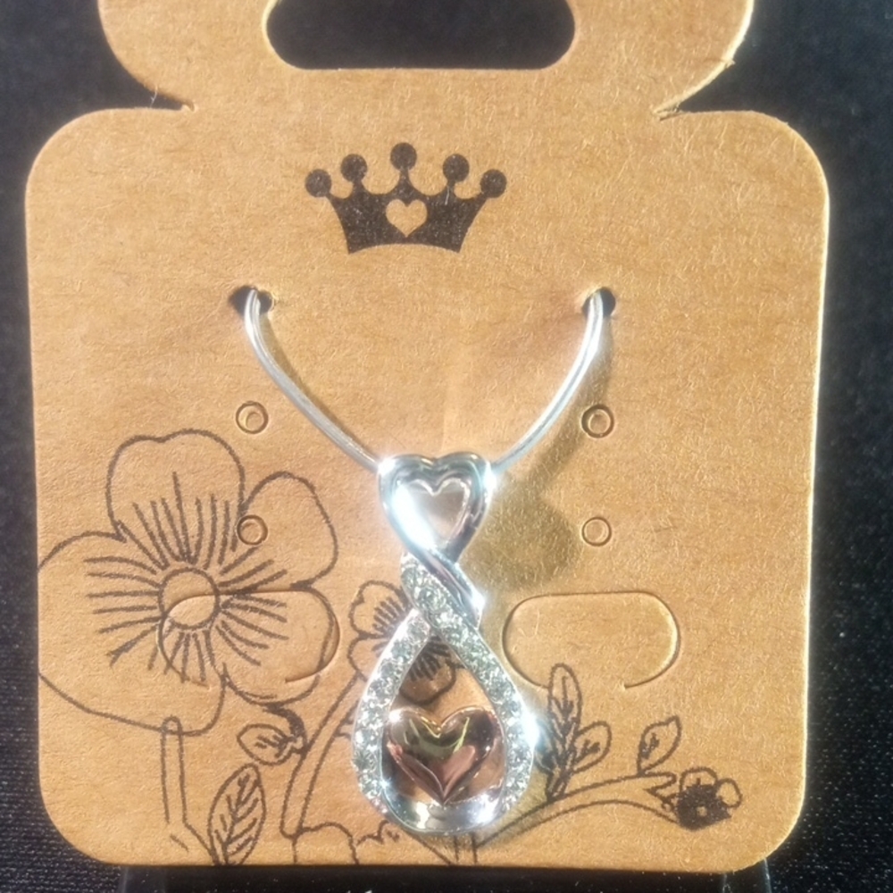 Two-Tone Infinity Heart 🩷 Pendant Necklace LA CN Mixed Metal ✨ Crystal